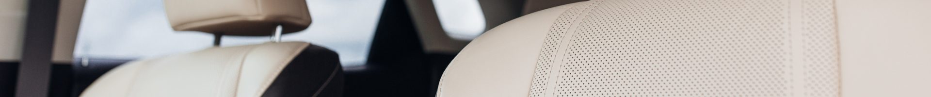 Jakie pokrowce samochodowe sprawdzają się najlepiej w trakcie długich podróży?